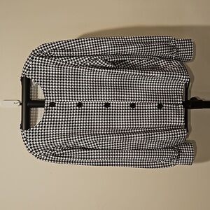 GIRL WITH CURVES NWOT BLACK & WHITE HOUNDS-TOOTH FRONT PONTE JACKET SIZE LARGE